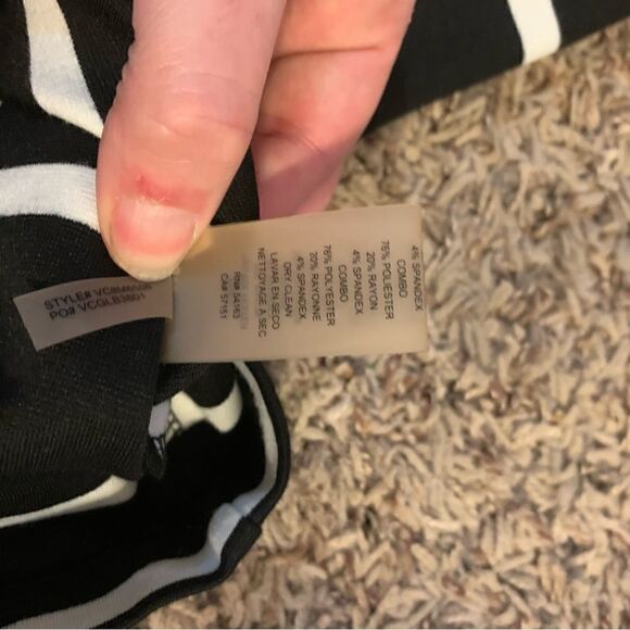 Vince Camuto Cold Shoulder Dress White and Black Striped Keyhole back - Picture 7 of 11